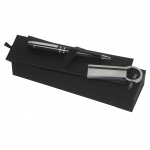 Zestaw NPBU569 - brelok-pendrive NAU509 + długopis NST5654 Editorial Black - Zdjęcie